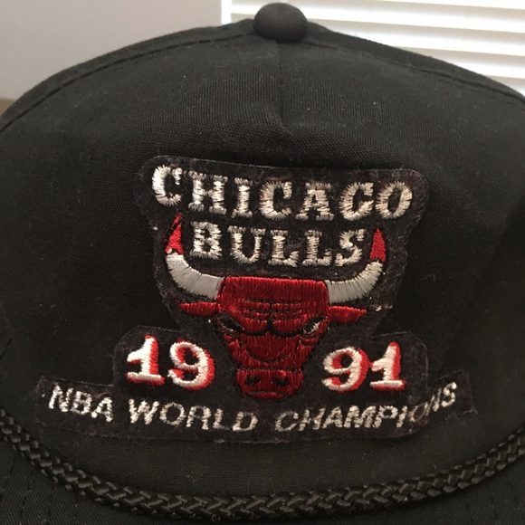VINTAGE Chicago Bulls Baseball Hat - Picture 4 of 10